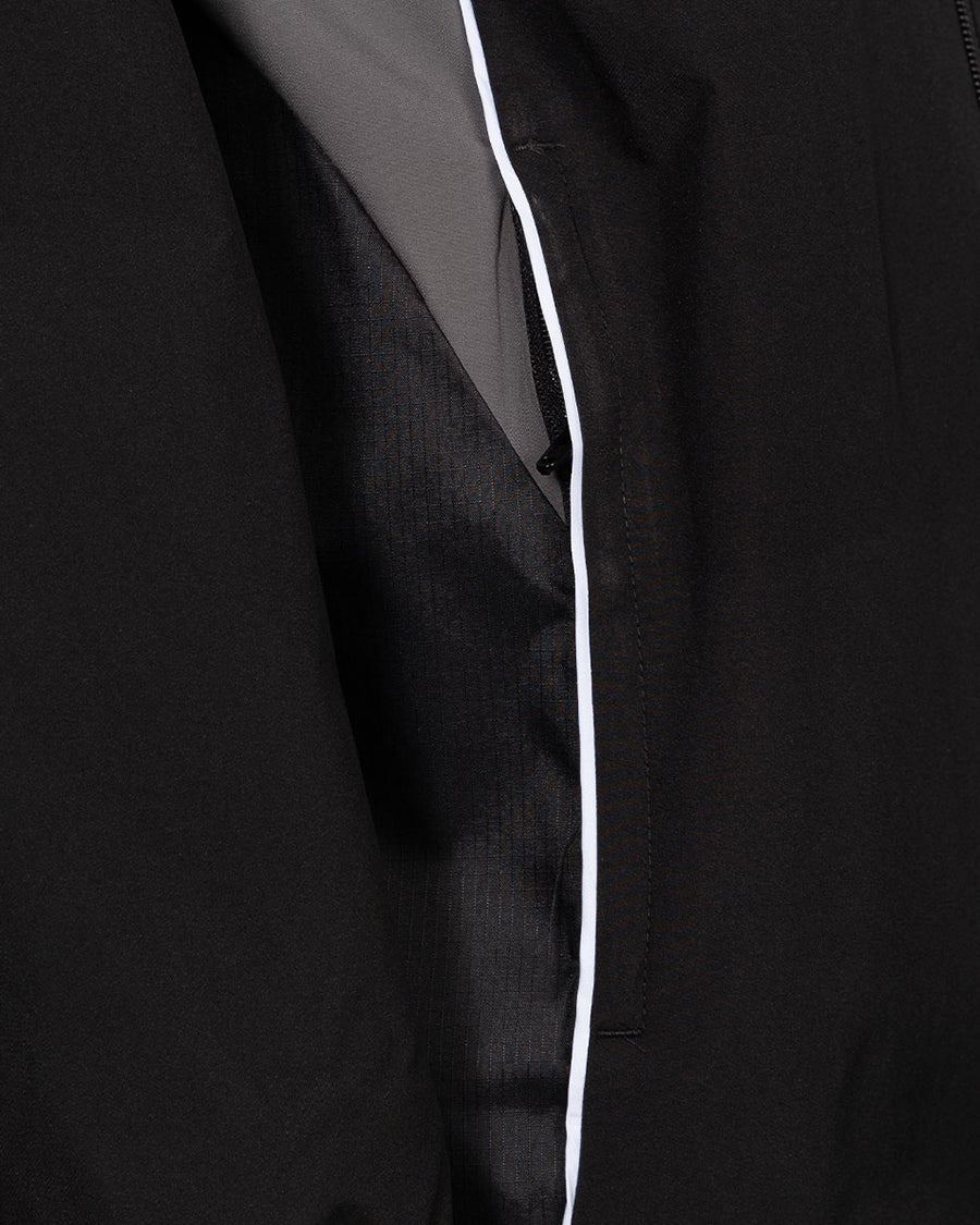 Chubasquero Training Staff 2025-2026 Niño